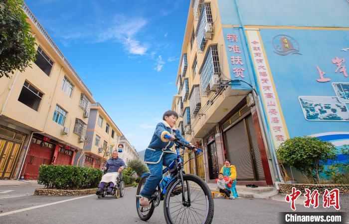 溪邳村一角。　吳慶堂 攝