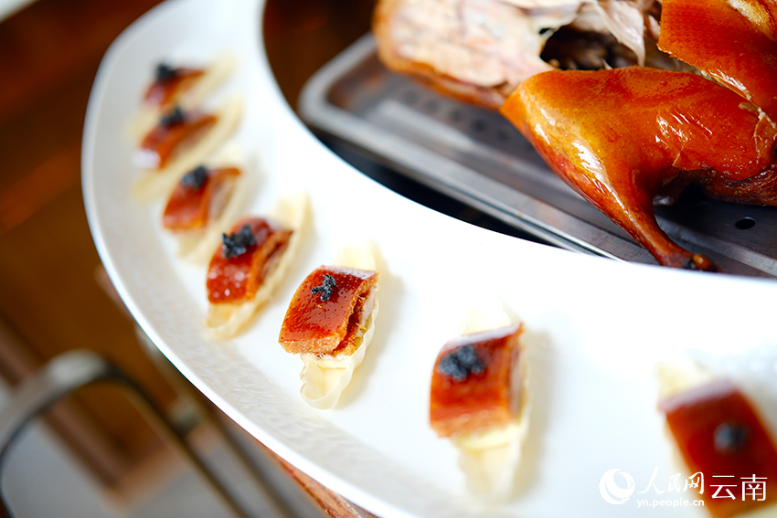 半江漁火。莊志斌攝